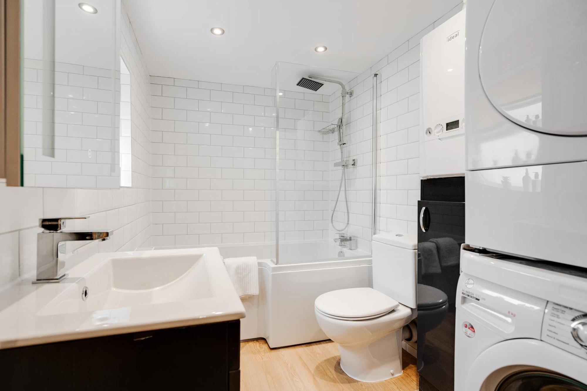 Buxton - 1 Bed, Free Parking, Wi-fi Apartment